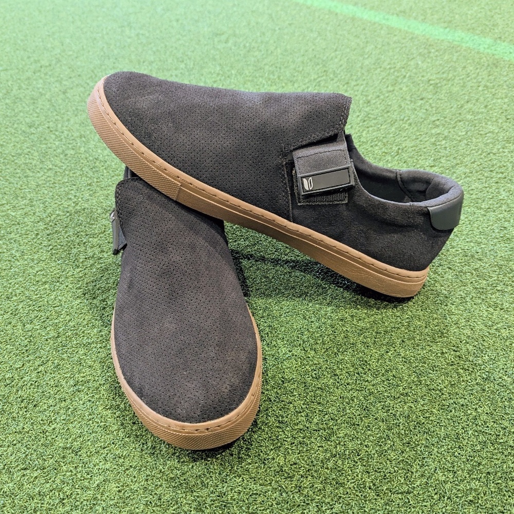 TRUE X LINKSOUL SLIP-ON MENS GOLF SNEAKER/ PERFORATED CHARCOAL